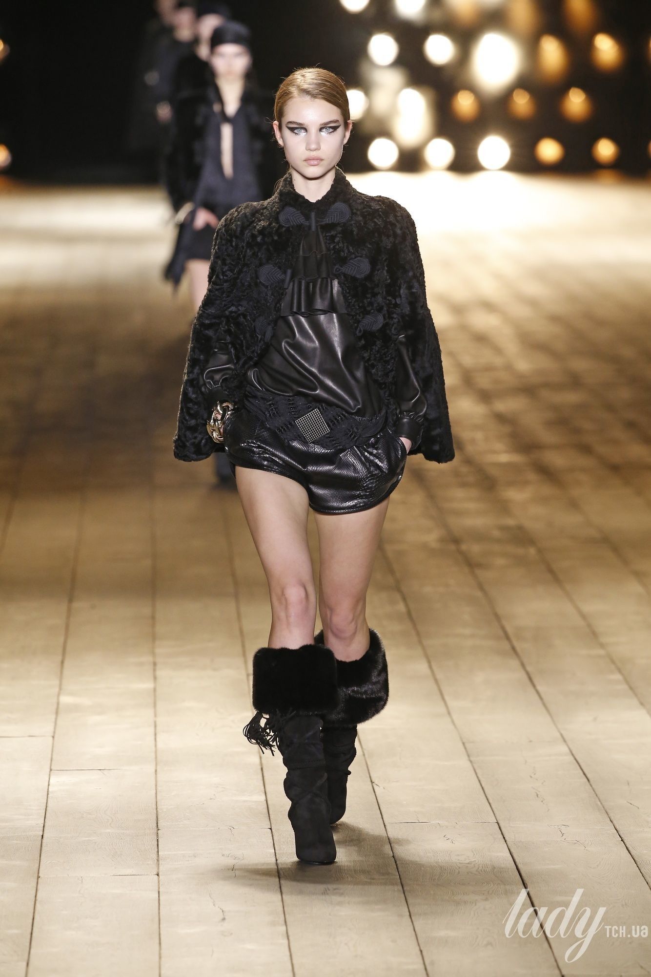 Коллекция Saint Laurent прет-а-порте сезона осень-зима 2018-2019_7