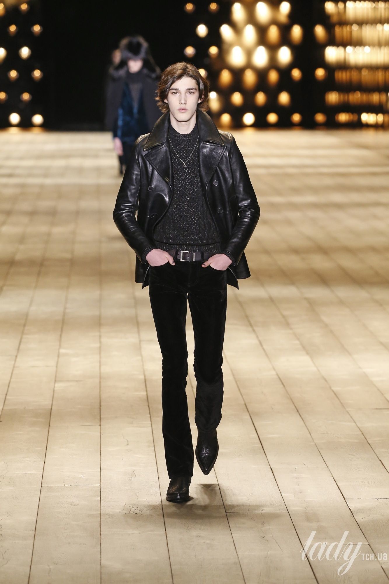 Коллекция Saint Laurent прет-а-порте сезона осень-зима 2018-2019_35