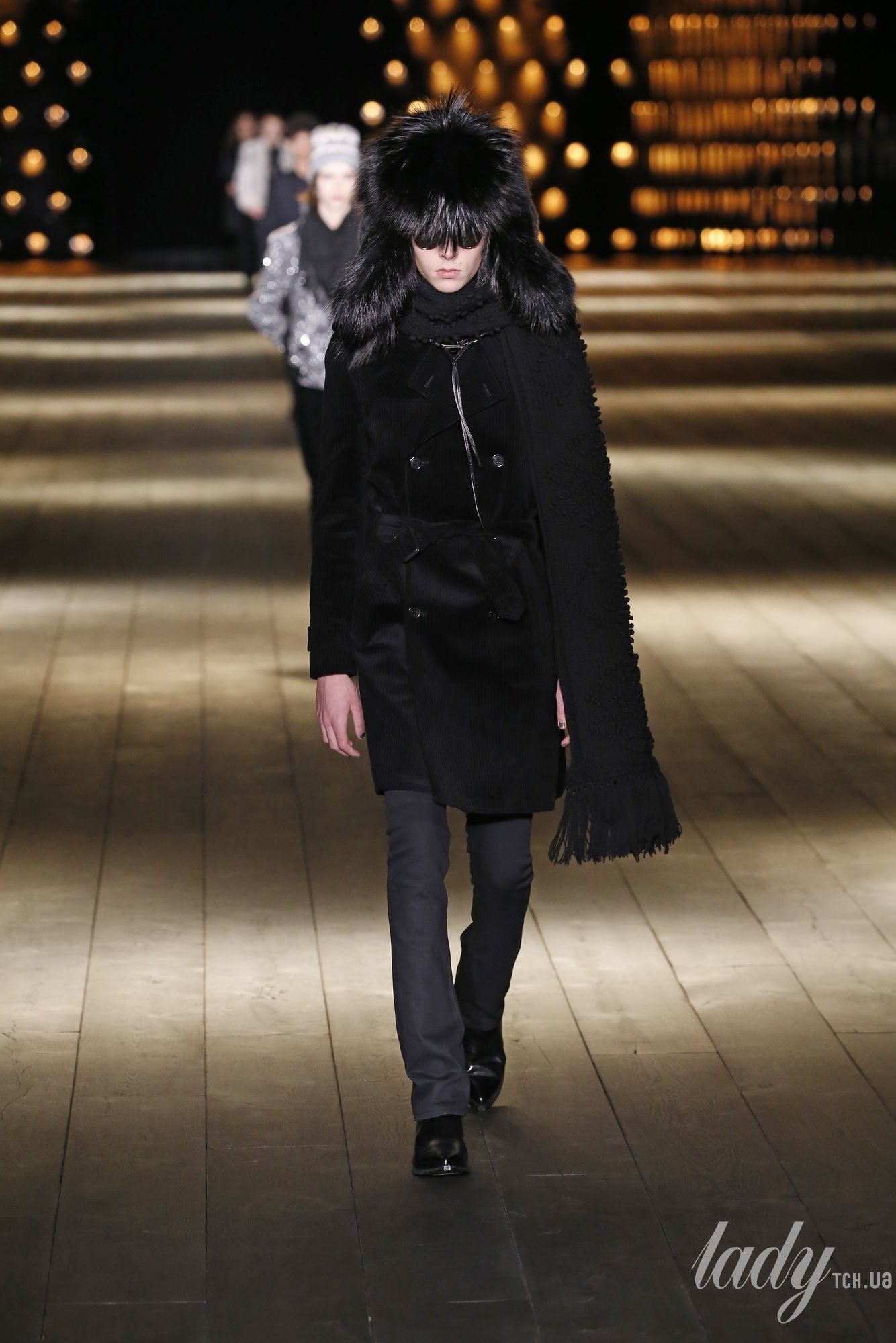 Коллекция Saint Laurent прет-а-порте сезона осень-зима 2018-2019_42
