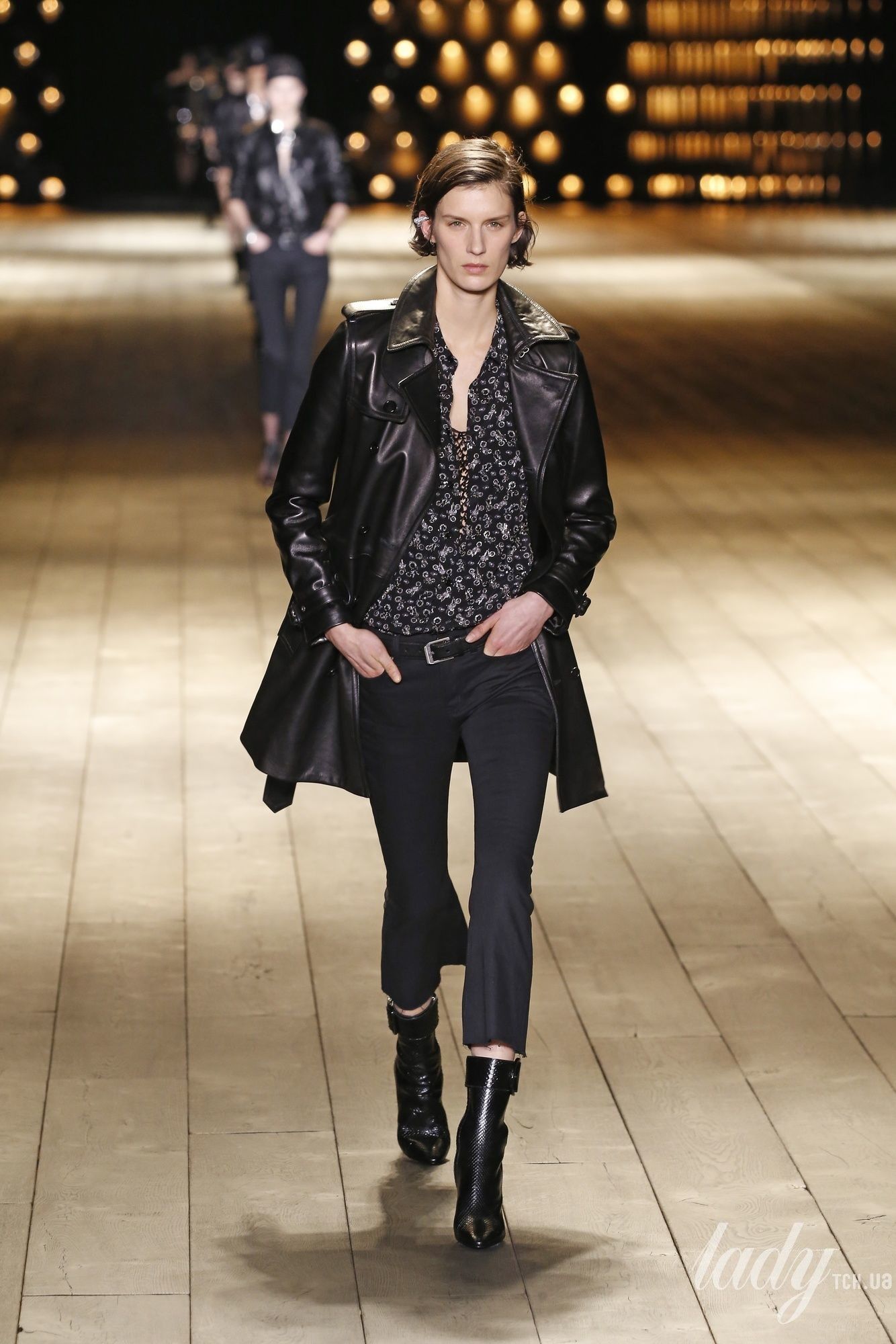 Коллекция Saint Laurent прет-а-порте сезона осень-зима 2018-2019_22