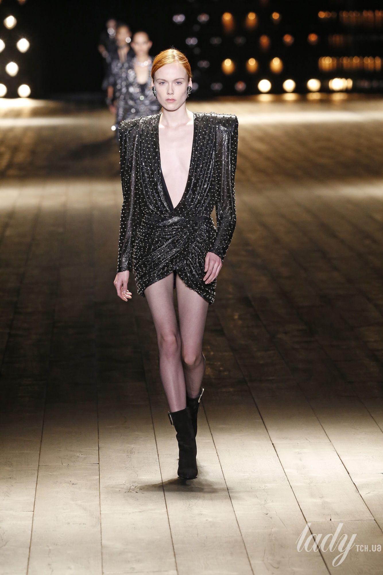 Коллекция Saint Laurent прет-а-порте сезона осень-зима 2018-2019_19