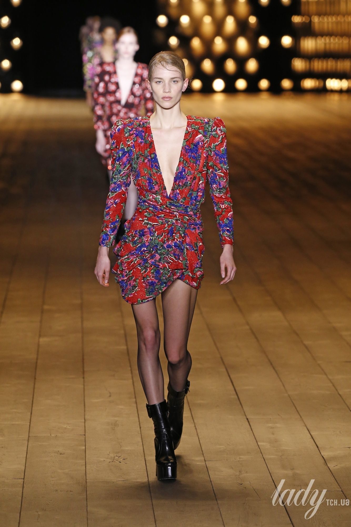 Коллекция Saint Laurent прет-а-порте сезона осень-зима 2018-2019_60