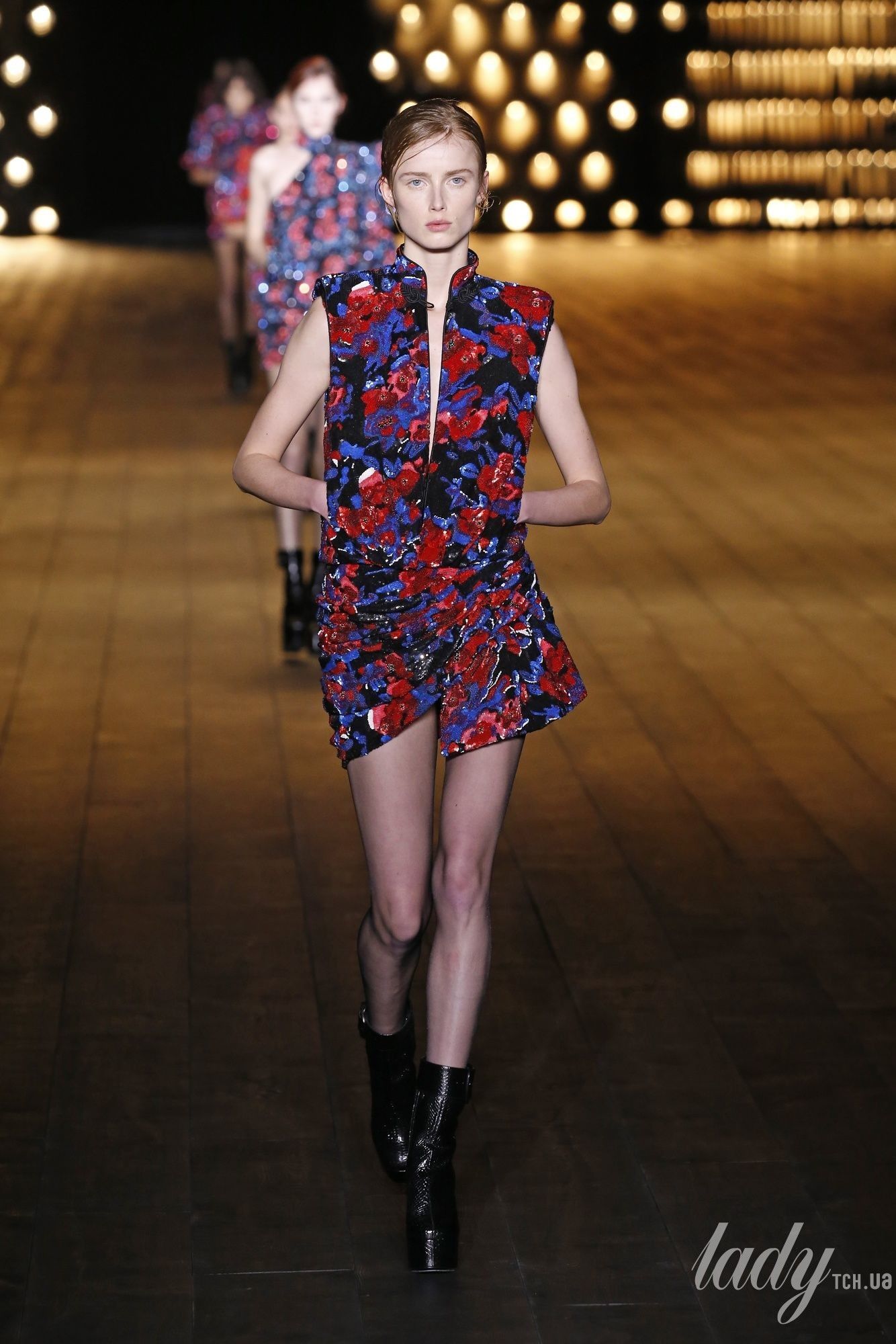 Коллекция Saint Laurent прет-а-порте сезона осень-зима 2018-2019_65