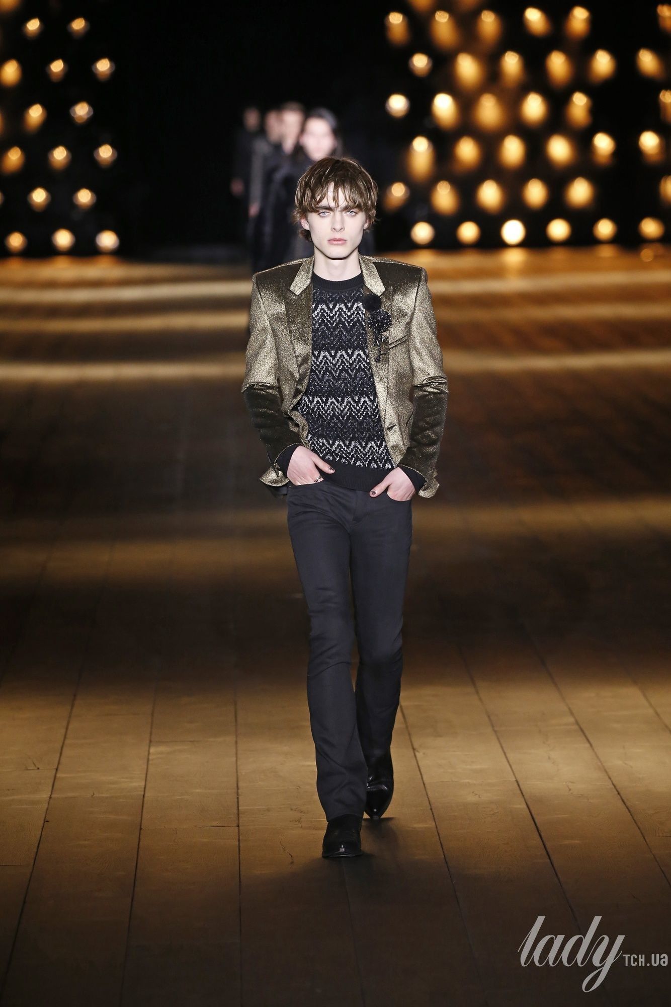 Коллекция Saint Laurent прет-а-порте сезона осень-зима 2018-2019_47