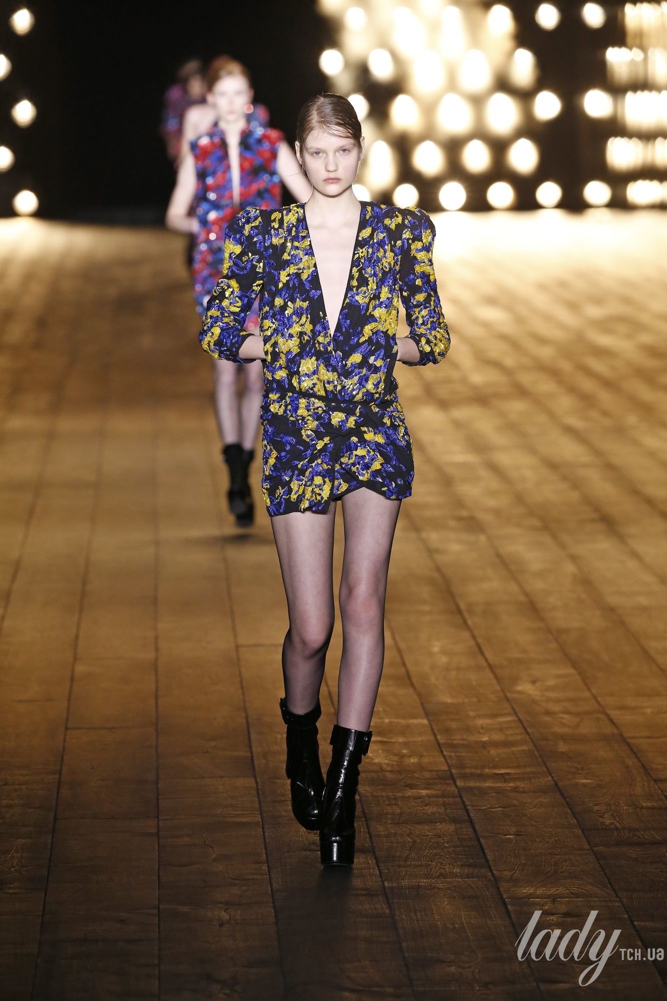 Коллекция Saint Laurent прет-а-порте сезона осень-зима 2018-2019_64