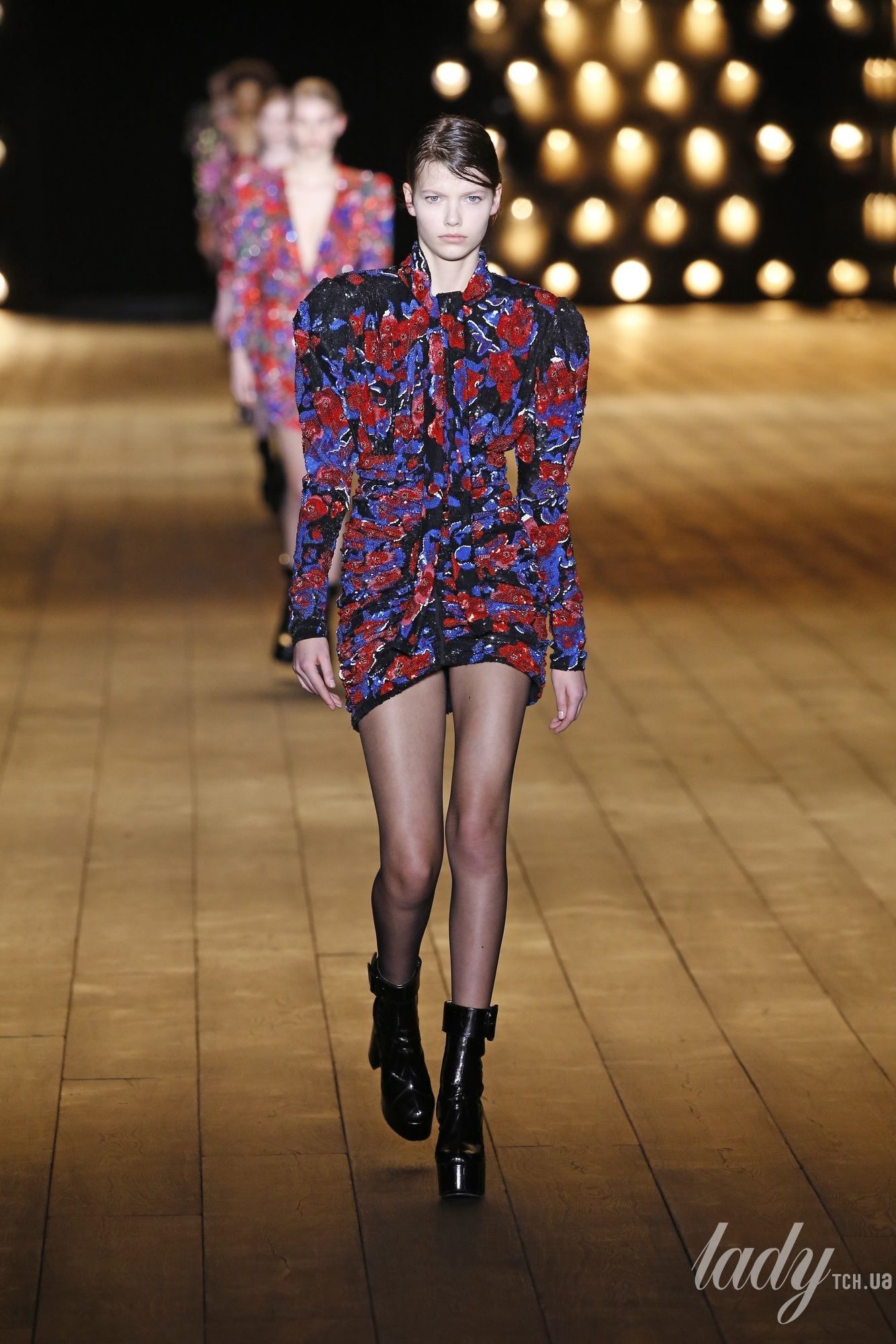 Коллекция Saint Laurent прет-а-порте сезона осень-зима 2018-2019_59