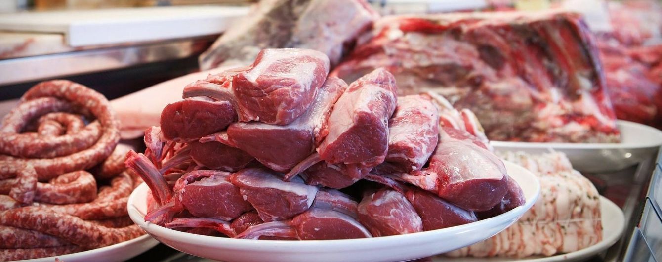 В Киеве запретили продавать мясо и рыбу на ярмарках