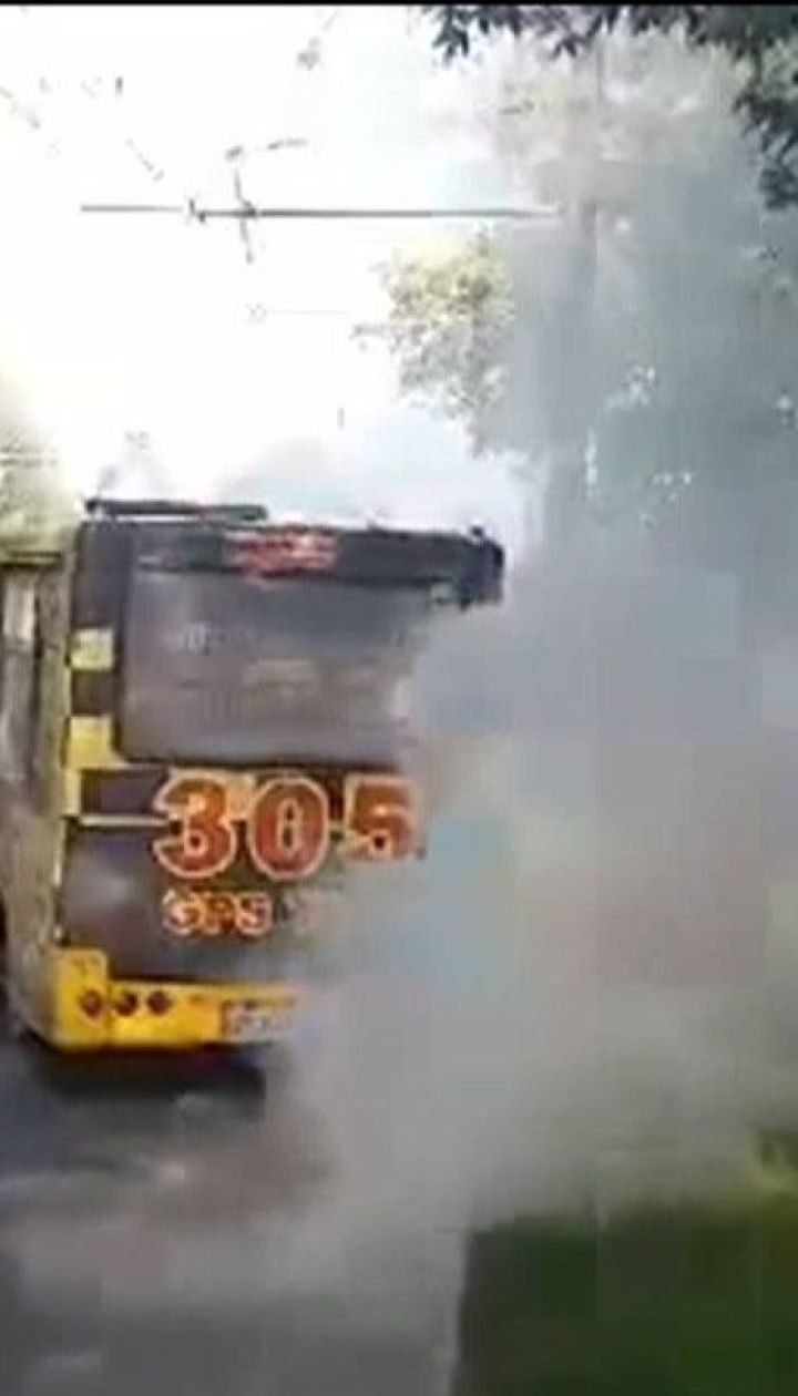 В Ровно на ходу загорелась маршрутка, набитая людьми