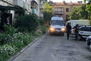 У Львові стався вибух у п'ятиповерхівці. Є загиблий