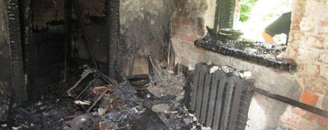 На Киевщине мужчина изнасиловал и сжег пенсионерку