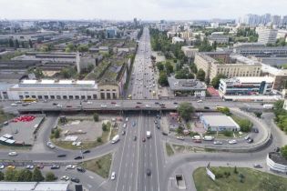 "Уставший" мост. В Киеве из-за ремонта ограничили движение по Шулявскому путепроводу