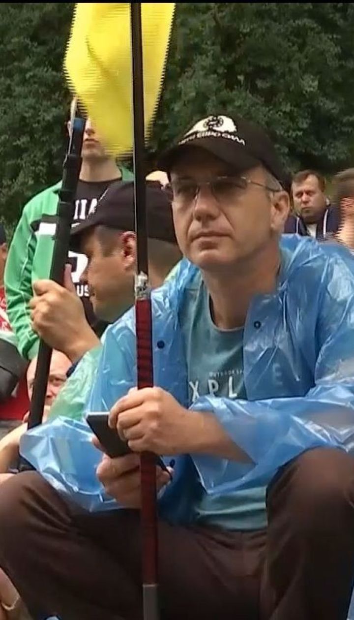 Мітинг у Києві: водії "євроблях" очікують реакції депутатів