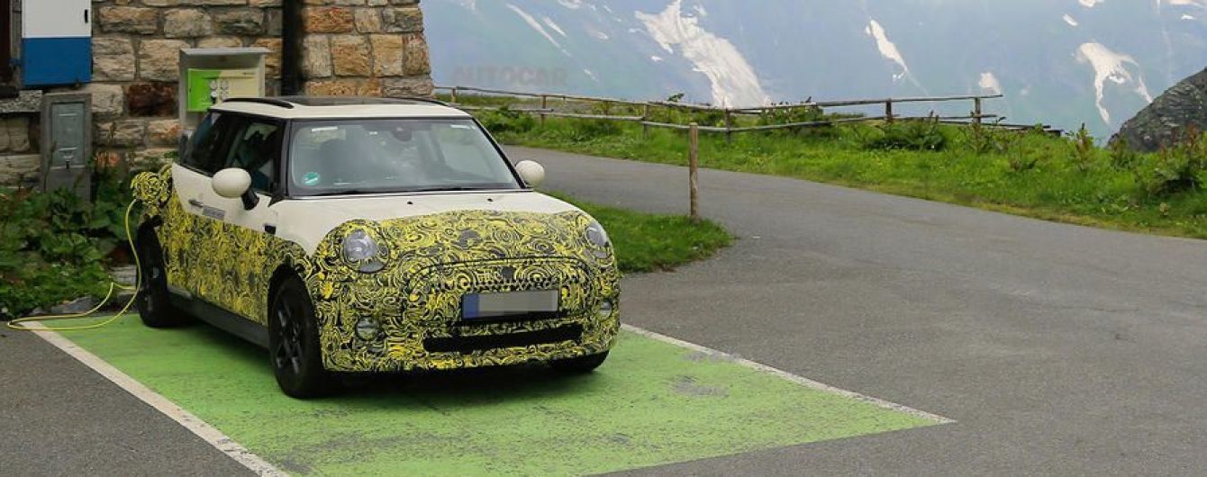 Mini Electric випробовують альпійськими горами