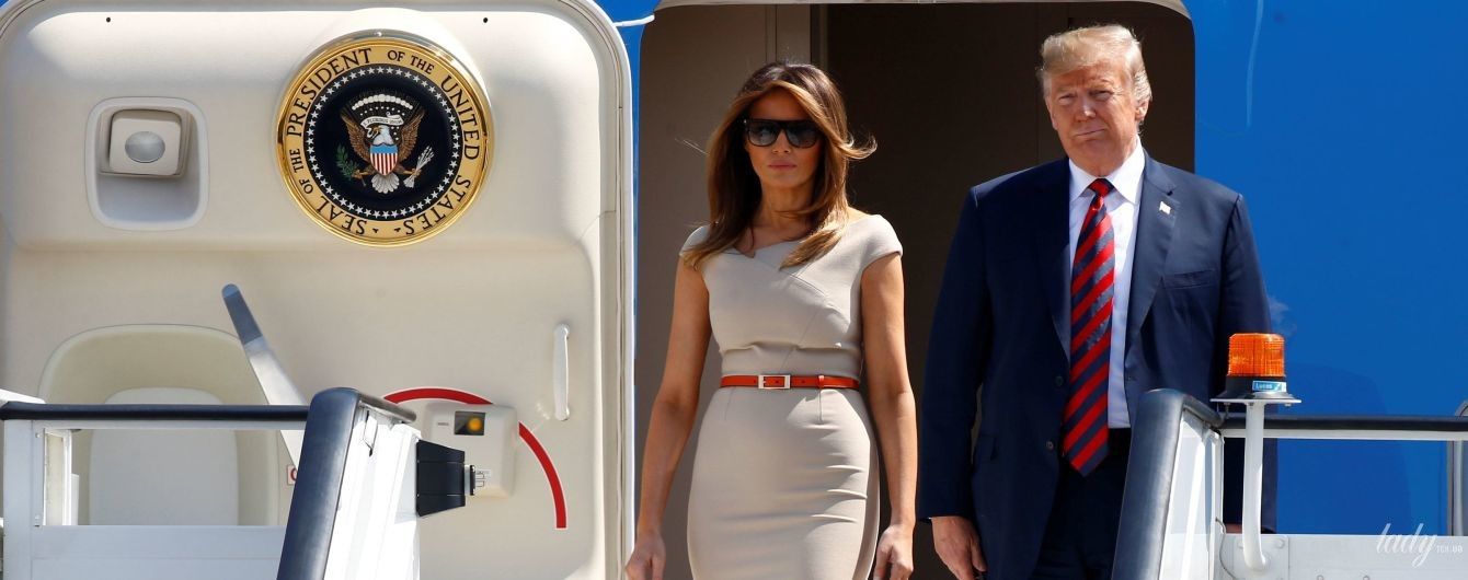 Эффектный выход: Мелания Трамп прилетела в Великобританию
