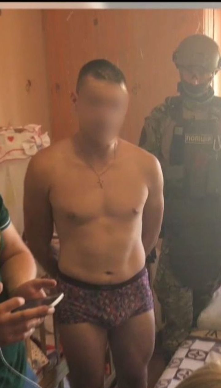 Суд избирает меру пресечения 27-летнему подозреваемому в распространении порнографии