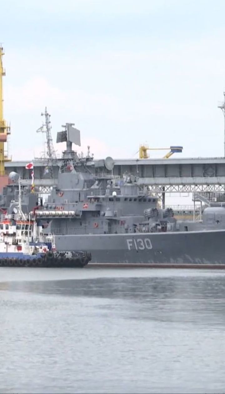 Захват Азовского моря: военные корабли России в четырех милях от украинских пляжей