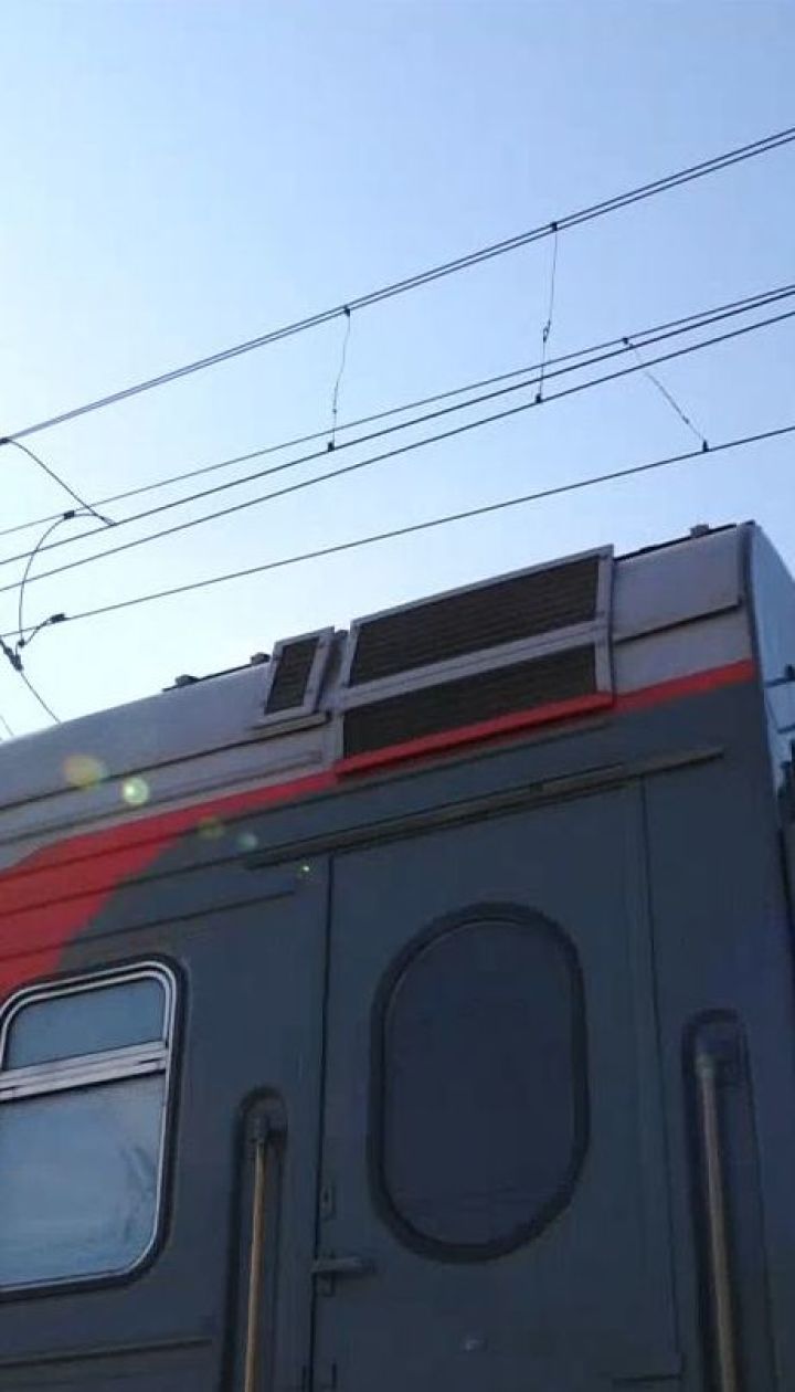 Железнодорожные билеты подорожают вдвое и почему водители пересаживаются на электрокары - экономические новости