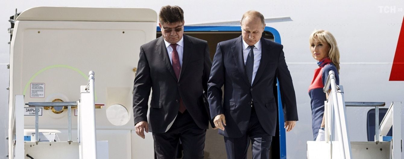 Путин с немалым опозданием прилетел в Хельсинки на исторический саммит с Трампом