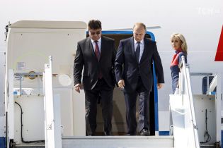 Путин с немалым опозданием прилетел в Хельсинки на исторический саммит с Трампом