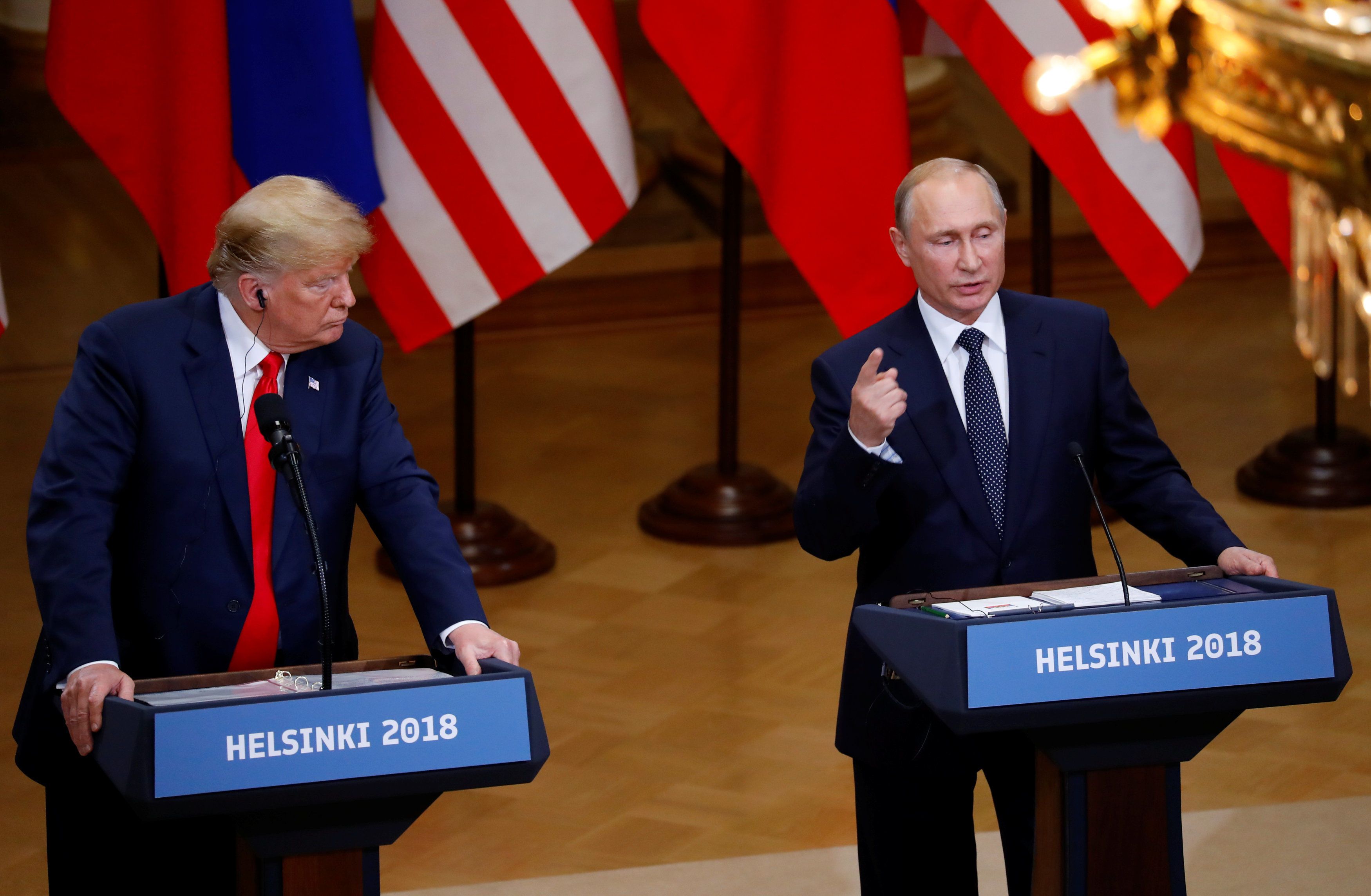 Трамп і Путін на прес-конференції