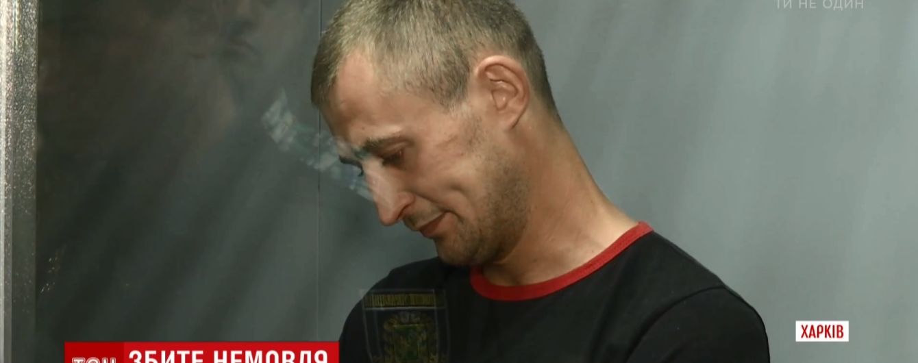 Медики не знайшли алкоголю в крові водія "Жигулів", який збив 5-місячне немовля у візочку в Харкові