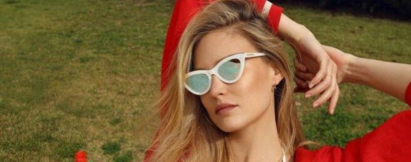 Выглядит идеально: Бар Рафаэли показала фигуру в бикини с разных ракурсов