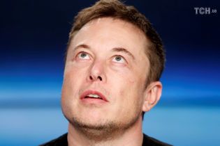 Маск обрушил акции Tesla сообщением в соцсети