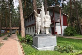 "Я ел огурцы": отравленный в лагере "Орленок" ребенок рассказал, после каких продуктов ему стало плохо