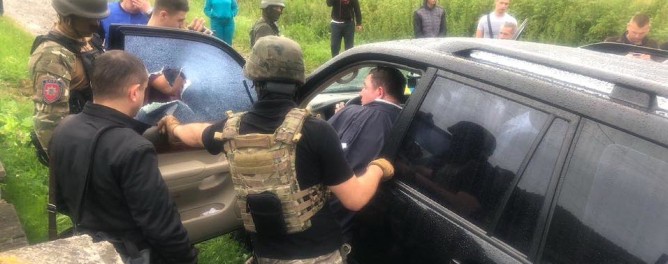На Львівщині засуджений за хабарництво мер знову взявся за старе