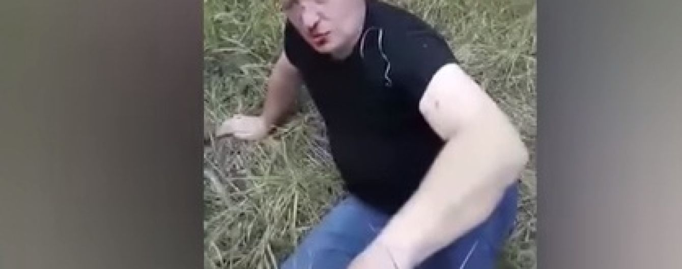 В Кривом Роге избили и заставили извиняться охранника, который назвал журналиста "хохлом" и ударил
