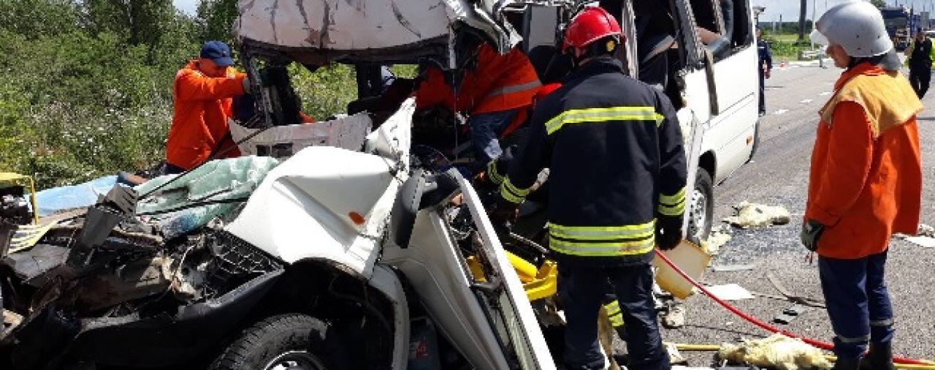 Смертельна ДТП на Житомирщині: поліція затримала власника маршрутки
