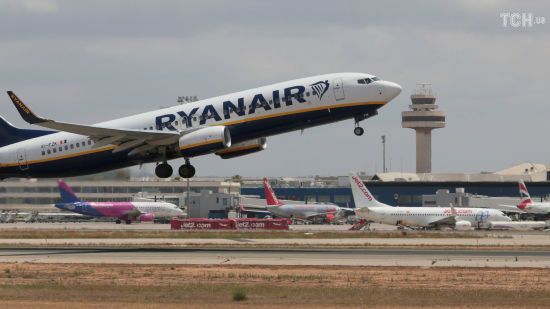 Сьогодні Ryanair здійснює перший рейс з України. Що варто знати про переліт лоукост-авіакомпанією