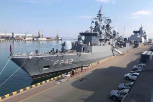 В порт Одессы вошли военные корабли НАТО