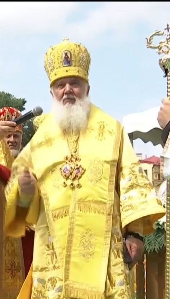 Годовщина Крещения Руси. Священники автокефальной церкви провели шествие в центре Киева