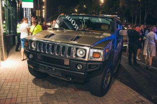 В Киеве водитель Hummer насмерть сбил десятилетнего ребенка и пытался скрыться