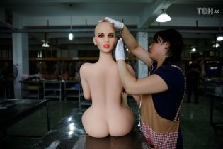 Секс-робот на будь-який смак: як у Китаї створюють інтелектуальні ляльки для дорослих