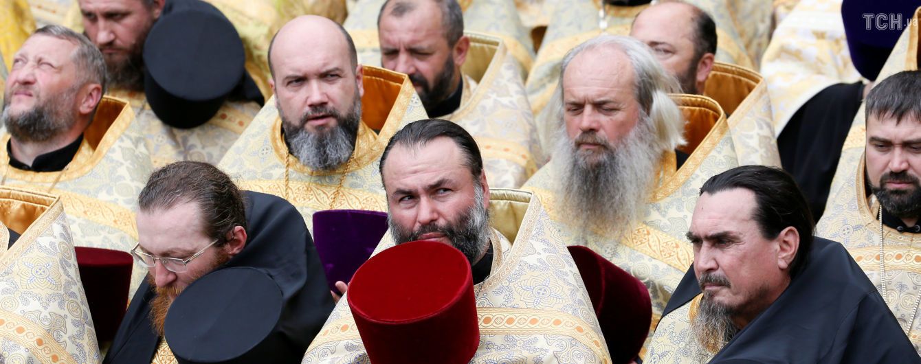 УПЦ МП заслала до Києва "православних тітушок", аби зірвати переговори щодо автокефалії – СБУ