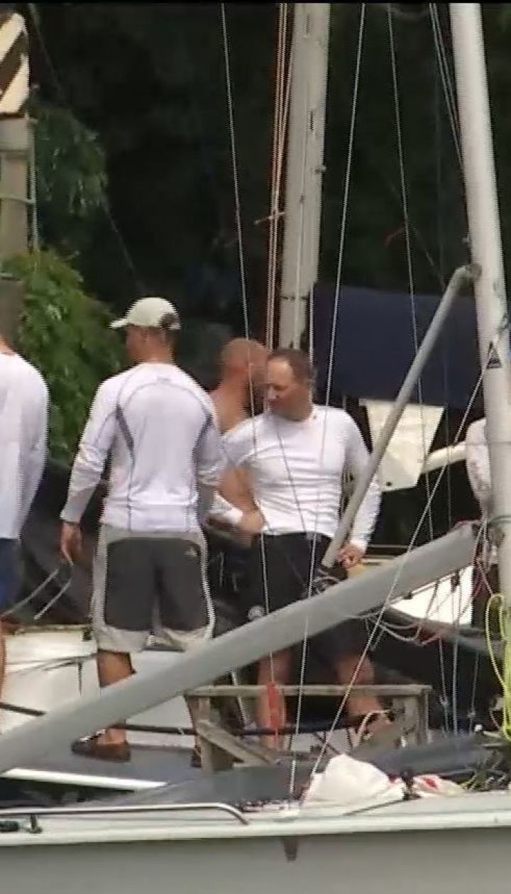 На Київському морі під час вітрильної регати загинув яхтсмен