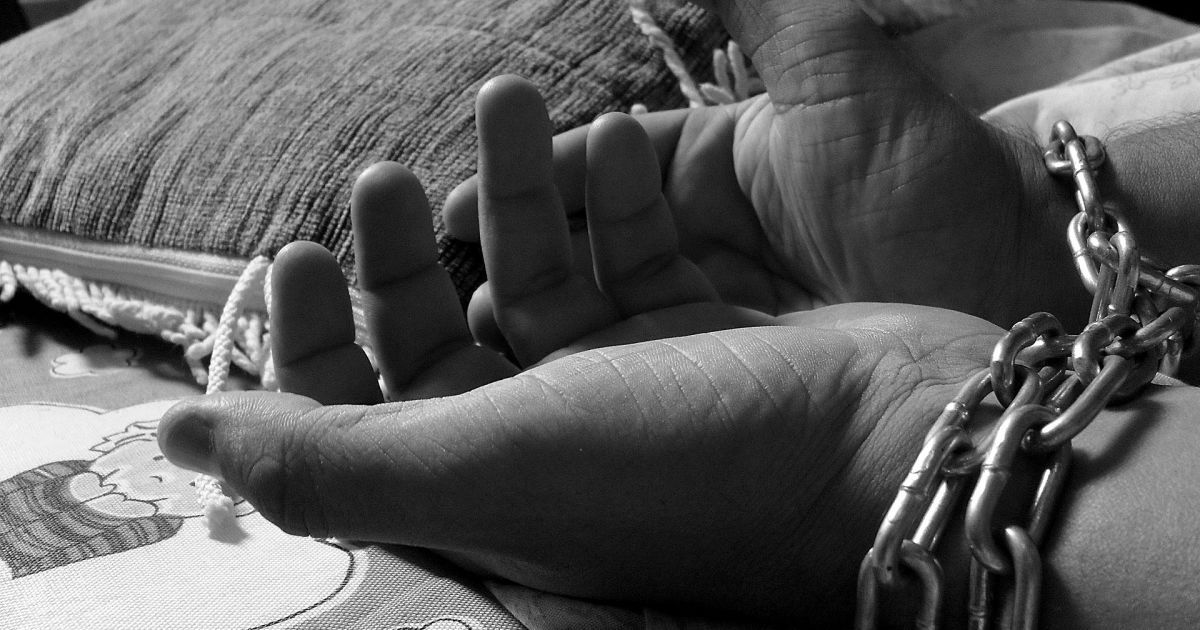Трудовое или сексуальное рабство: стало известно, сколько украинцев стали жертвами торговли людьми