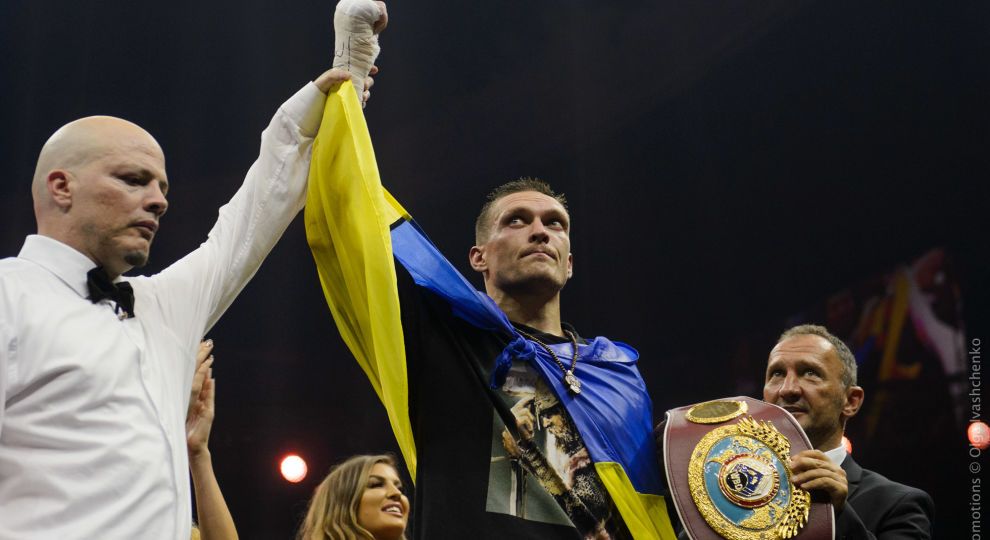 Кличко пообіцяв провести захист титулу Усика на "Олімпійському"