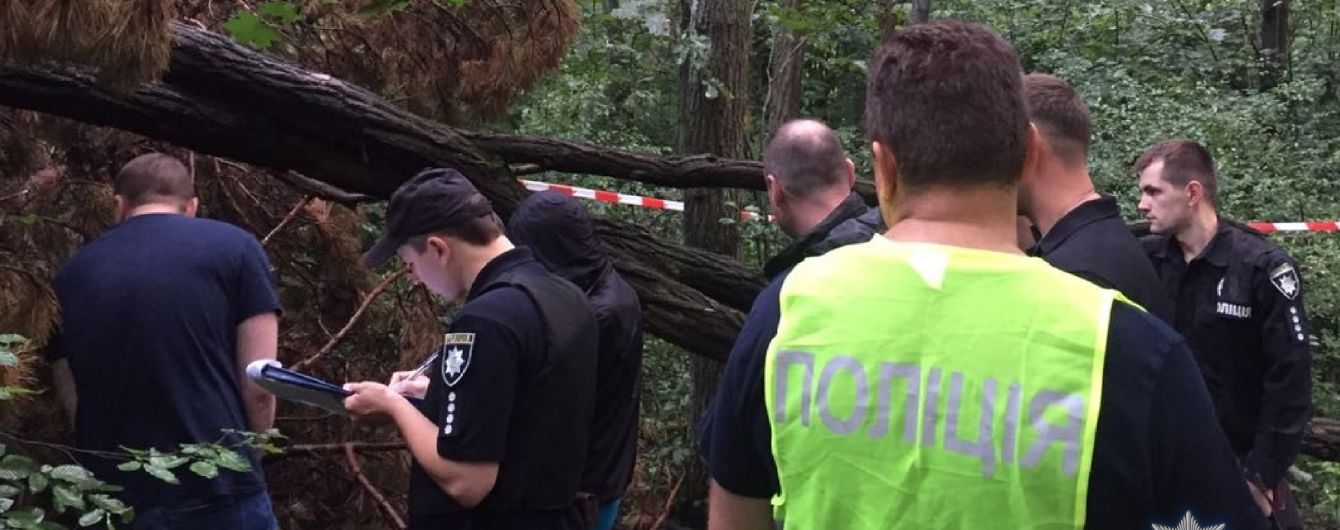 Полиция объявила подозрение задержанному за убийство 16-летней девушки на Оболони