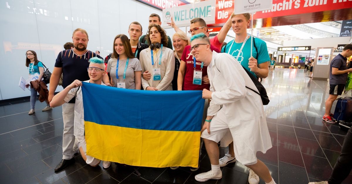 Школьники из Украины завоевали 9 медалей на международных олимпиадах по физике и химии