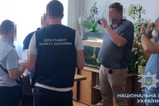 Проректора одного з одеських вишів затримали на хабарі у 310 тисяч