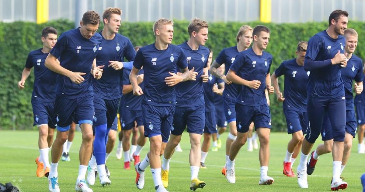 "Динамо" зіграє з "Аяксом" чи "Стандартом" та інші ...