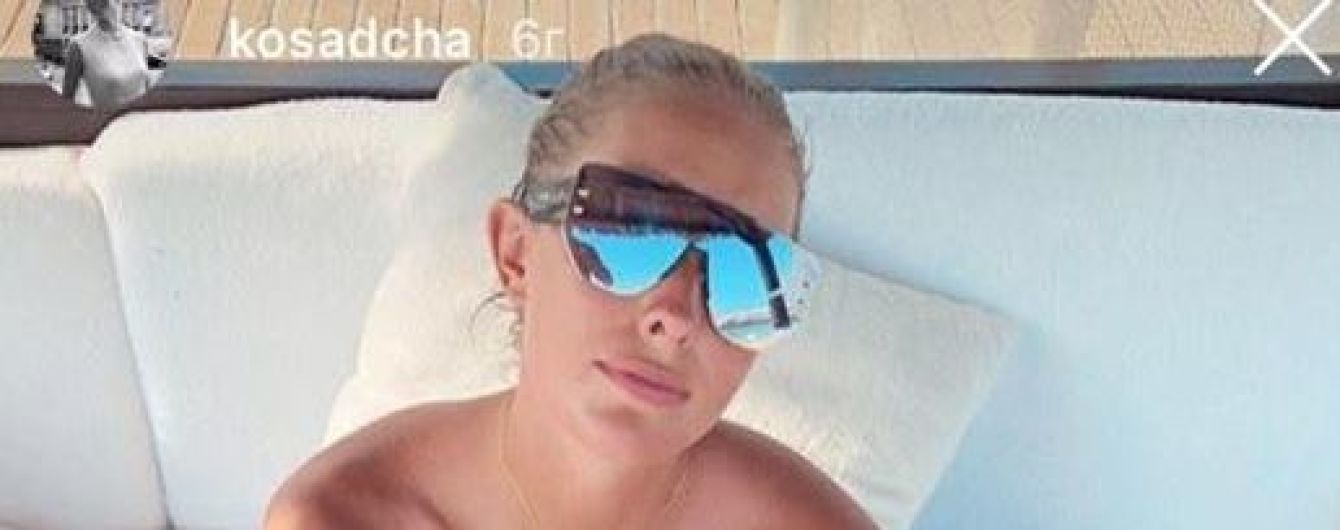 В мужских плавках у бассейна: Катя Осадчая поделилась новым фото с отдыха