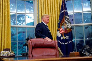 Юристы Трампа никак не согласятся на условия Мюллера относительно разговора с американским президентом