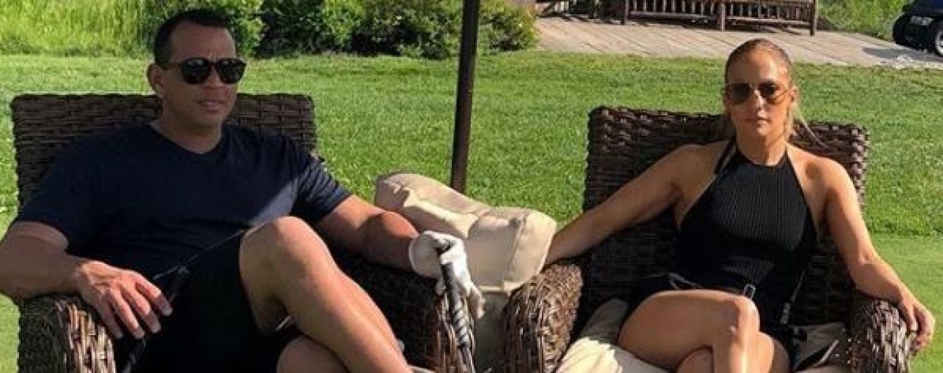 Дженніфер Лопес зізналася, чи освідчився їй коханий