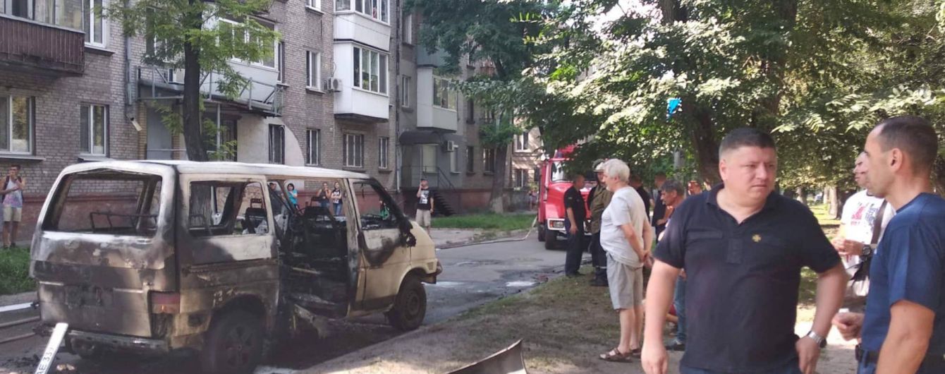 Полиция квалифицировала взрыв машины с депутатом в Каменском, как покушение на убийство