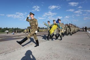 На парад ко Дню Независимости в Украину прибудет представитель Трампа