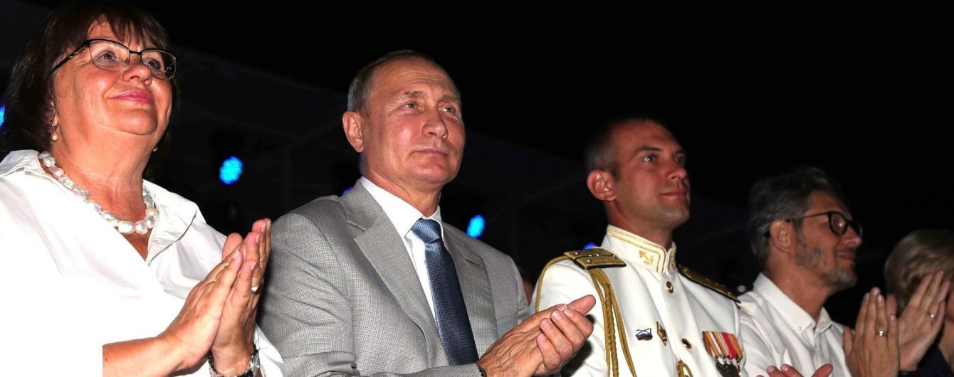 Путін приїхав до окупованого Криму на фестиваль